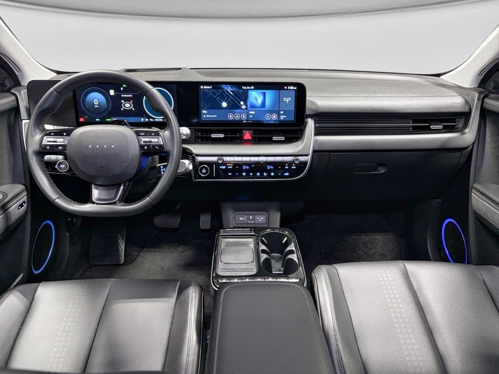 2025 Hyundai IONIQ 5 view 18