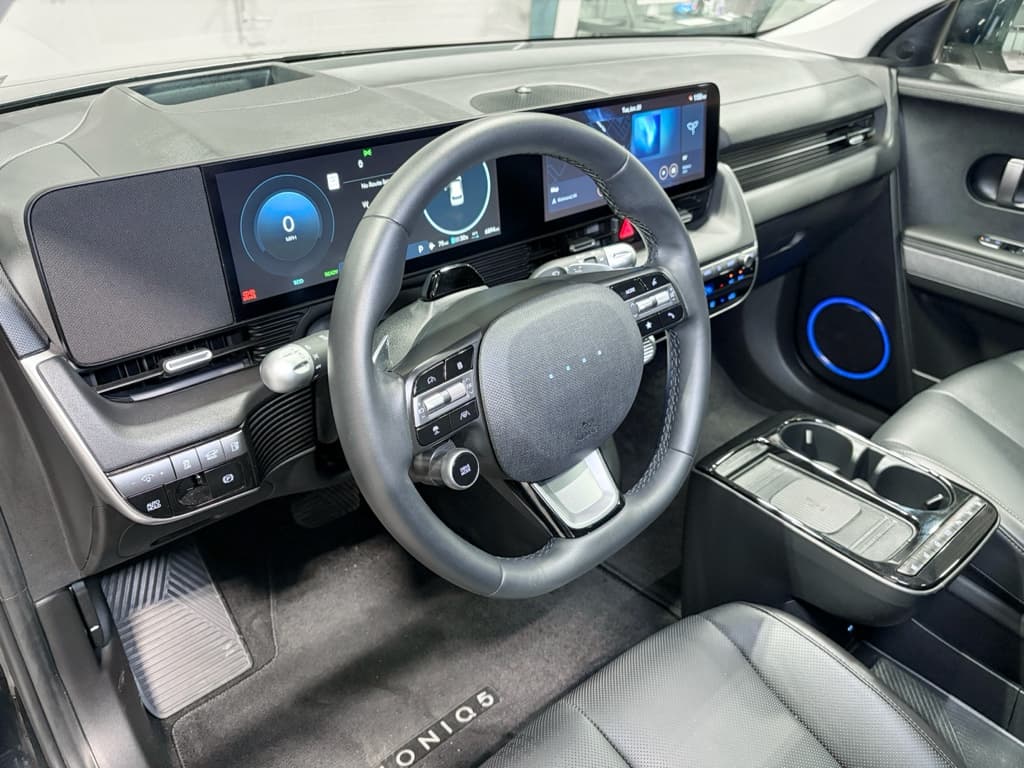 2025 Hyundai IONIQ 5 view 20