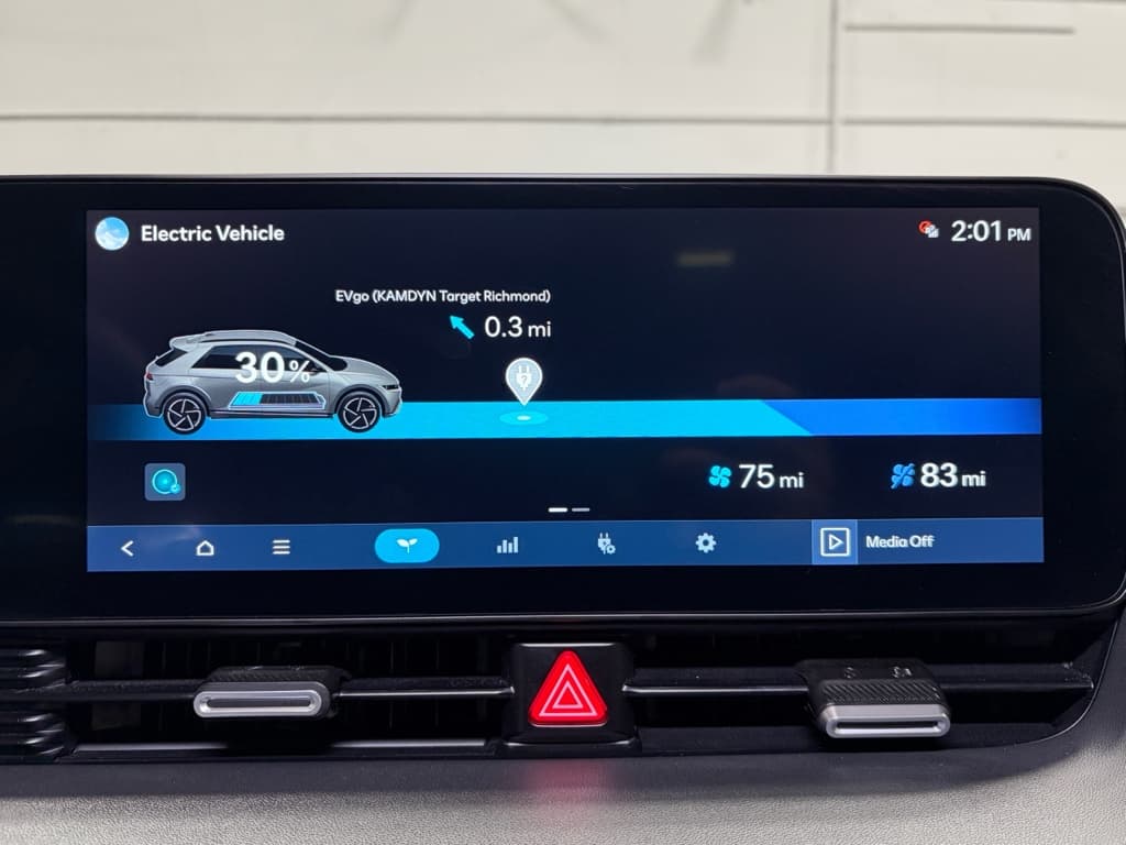 2025 Hyundai IONIQ 5 view 11