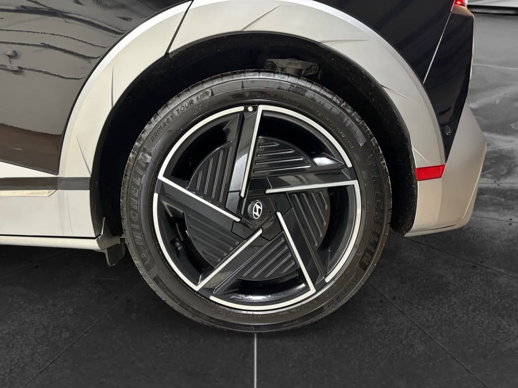 2025 Hyundai IONIQ 5 view 35