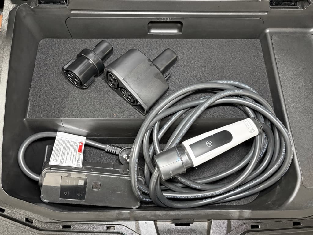 2025 Hyundai IONIQ 5 view 6