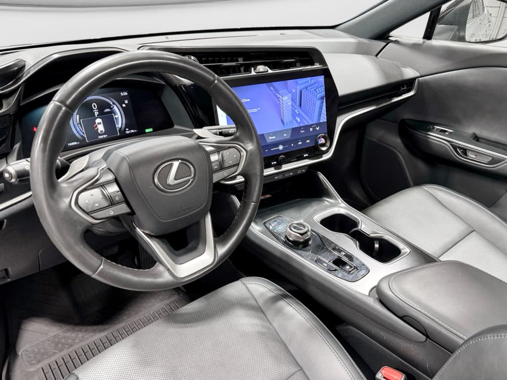 2023 Lexus RZ 450e view 17