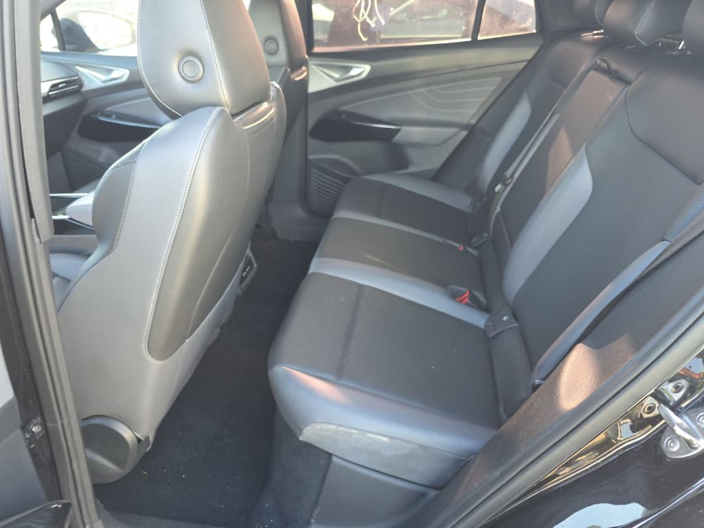 2024 Volkswagen ID.4 view 6