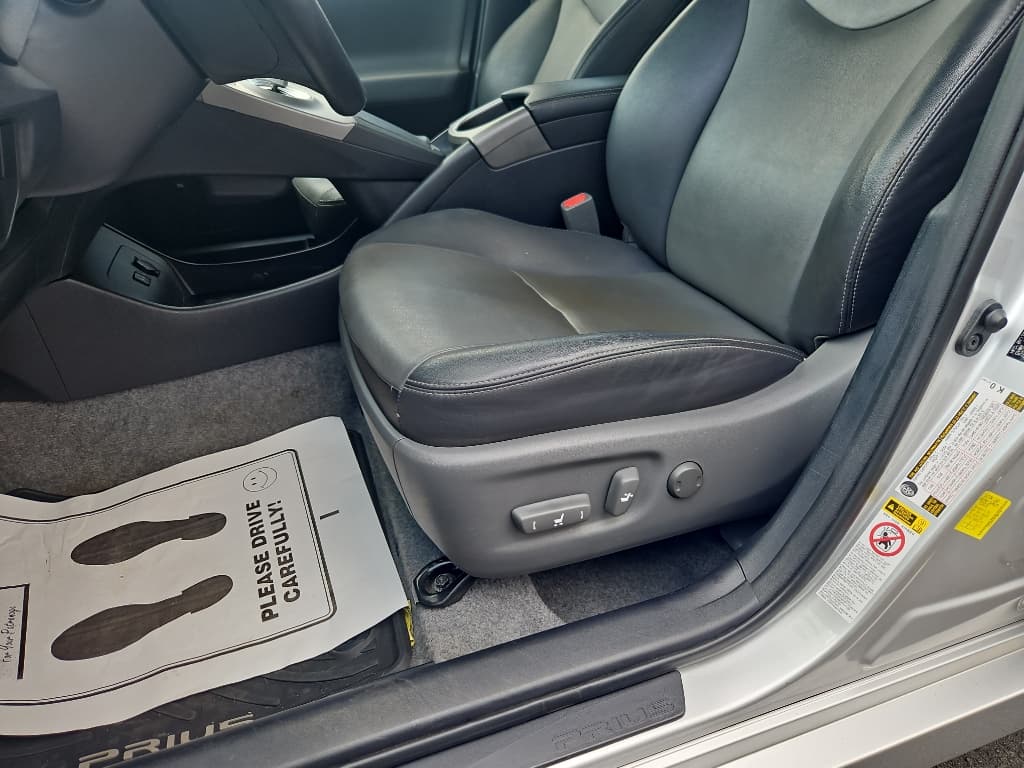2015 Toyota Prius view 5
