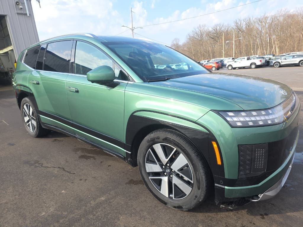 2026 Hyundai IONIQ 9 view 2