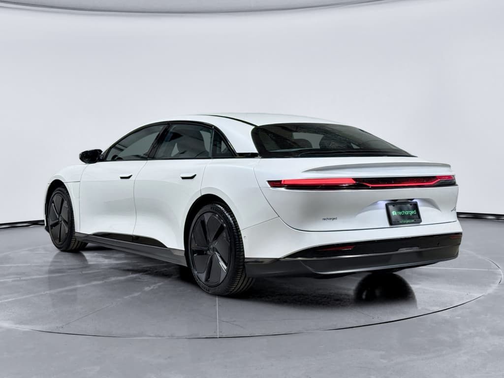 2024 Lucid Air view 2
