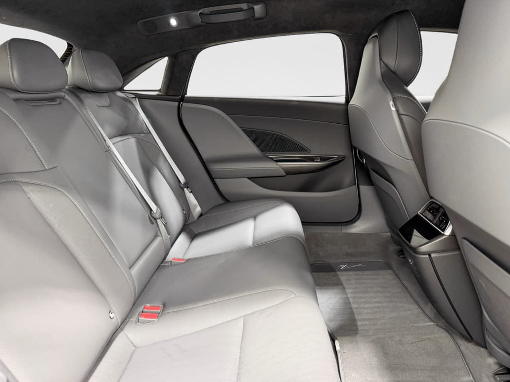 2024 Lucid Air view 22