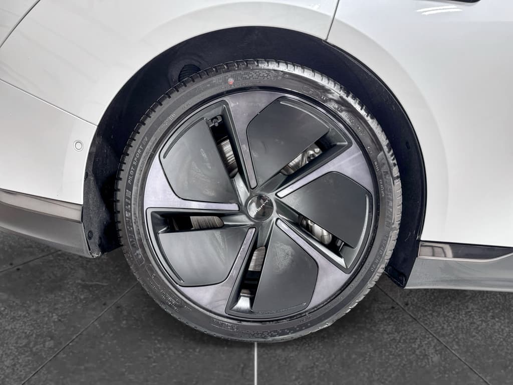 2024 Lucid Air view 37