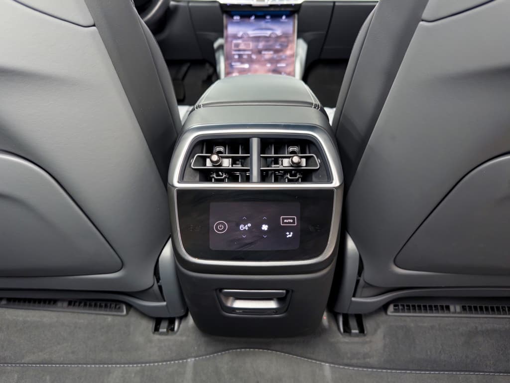 2024 Lucid Air view 21