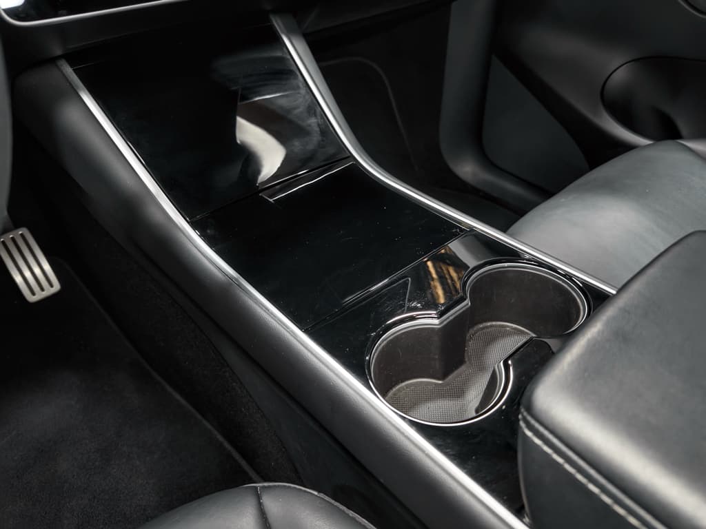 2020 Tesla Model Y view 18