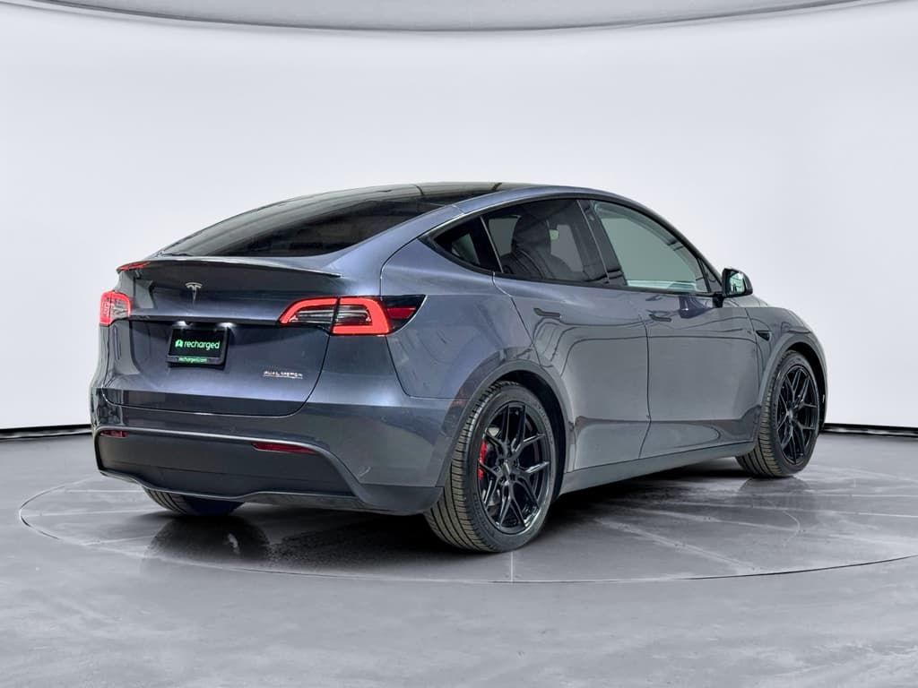 2020 Tesla Model Y view 3