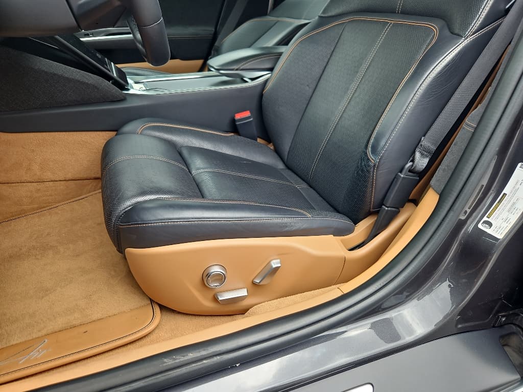 2022 Lucid Air view 7