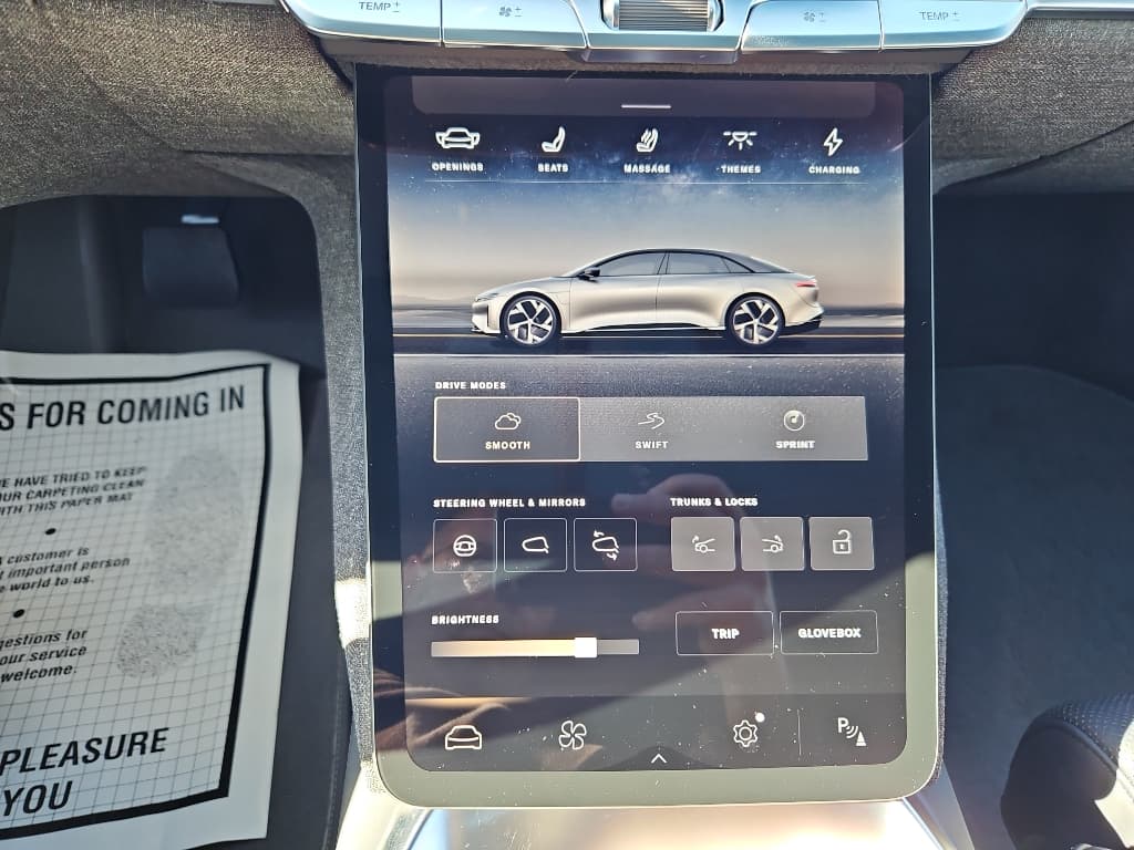 2022 Lucid Air view 16