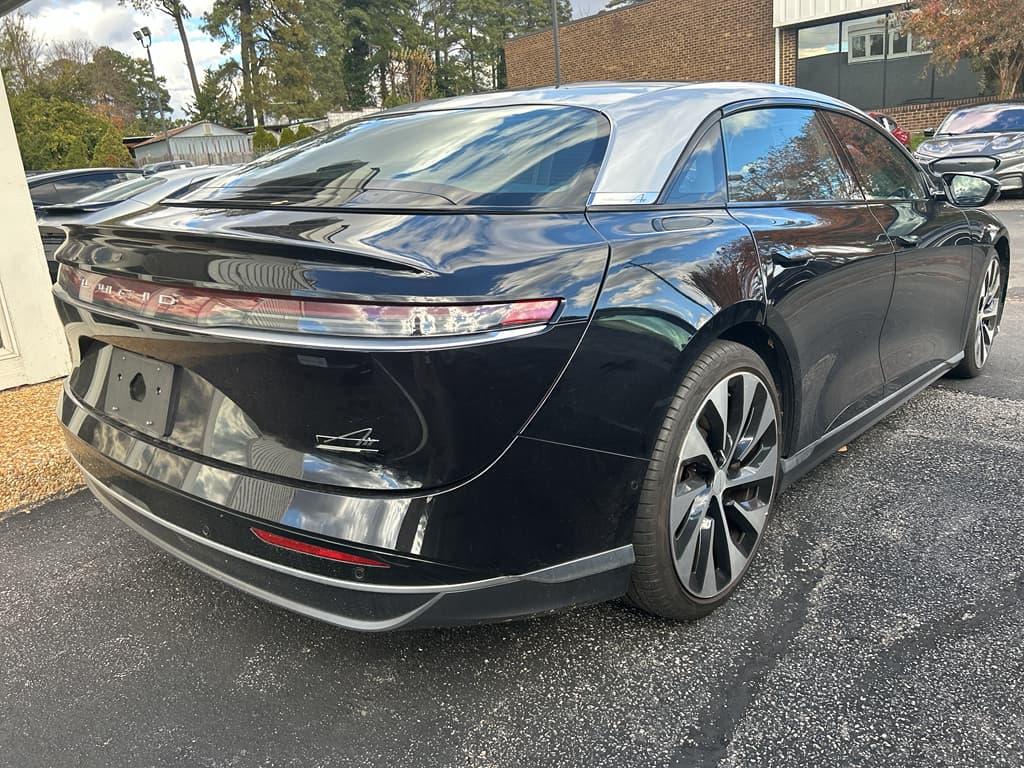 2022 Lucid Air view 3