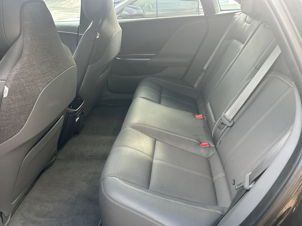 2022 Lucid Air view 7