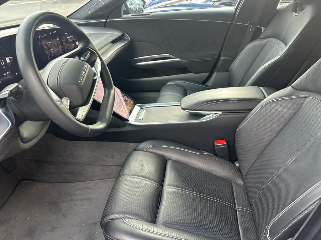 2022 Lucid Air view 5