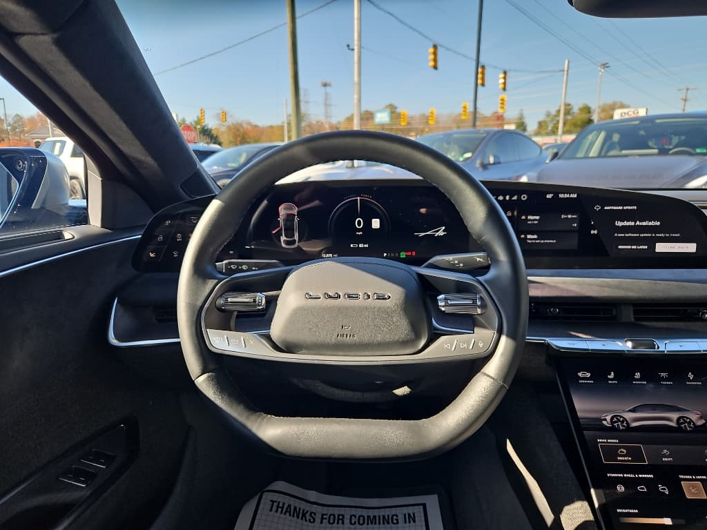 2022 Lucid Air view 8