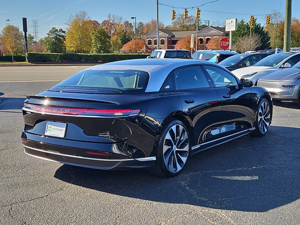 2022 Lucid Air view 3