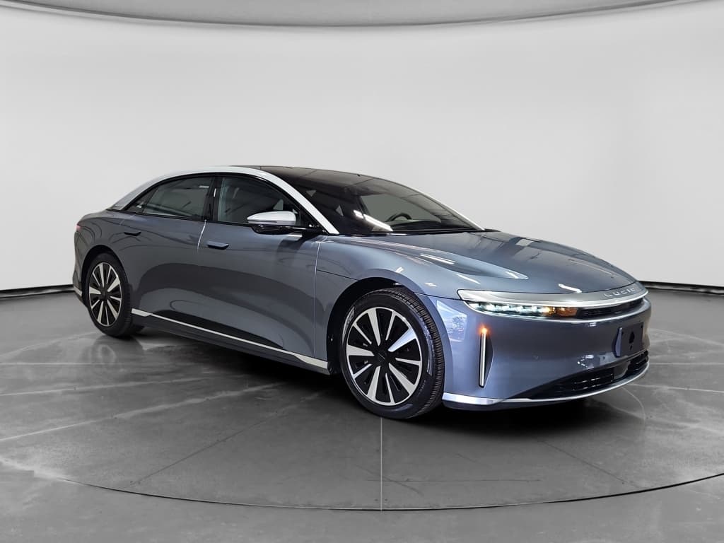 2024 Lucid Air view 4