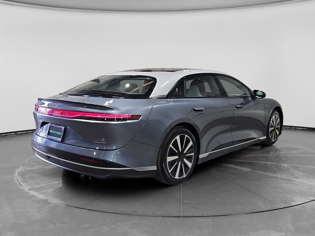 2024 Lucid Air view 3