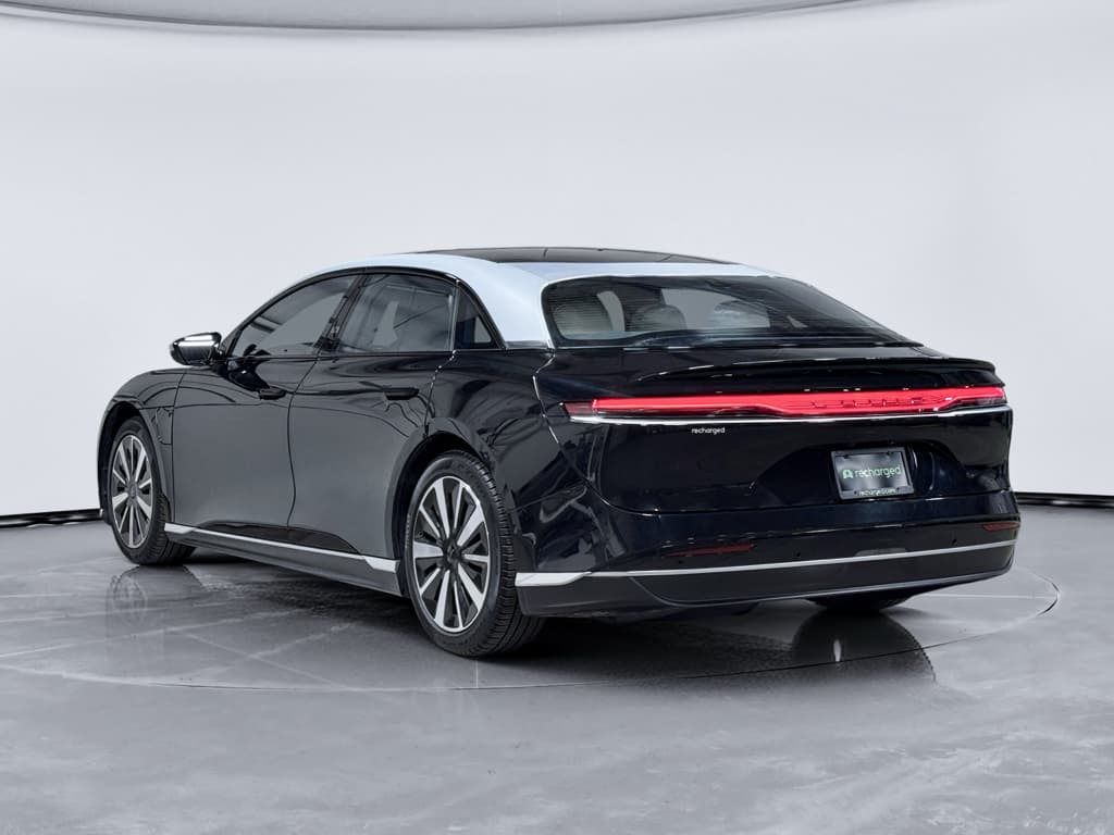 2022 Lucid Air view 2