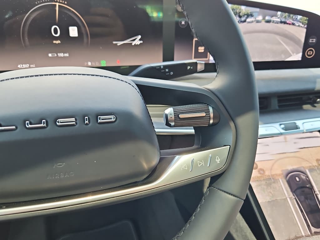 2022 Lucid Air view 10