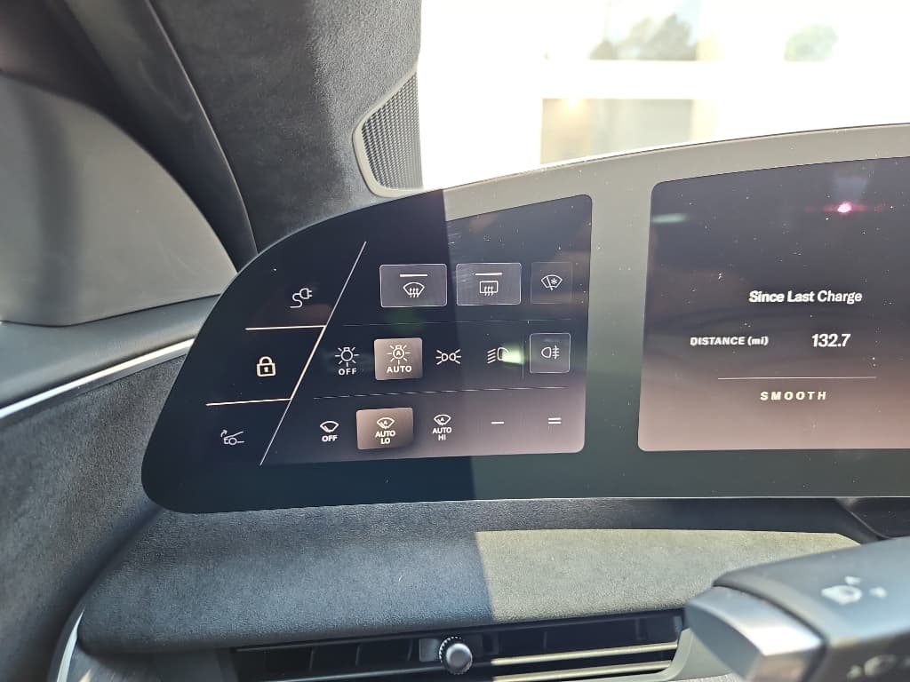 2022 Lucid Air view 11