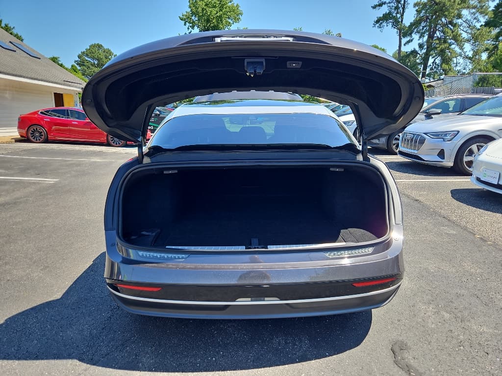2022 Lucid Air view 35