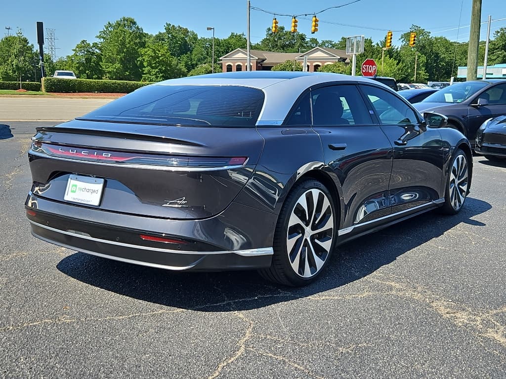 2022 Lucid Air view 3