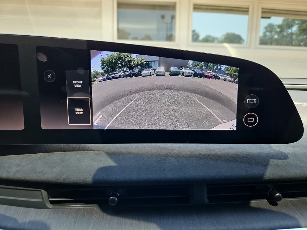 2022 Lucid Air view 16