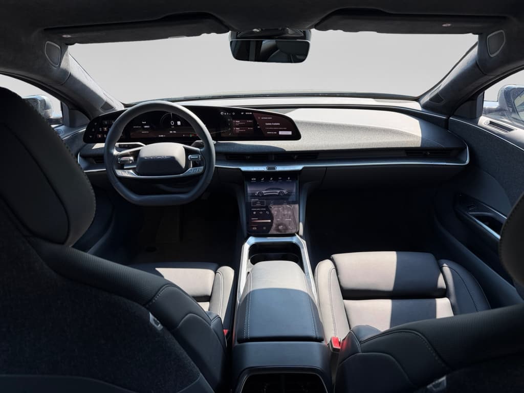 2024 Lucid Air view 7