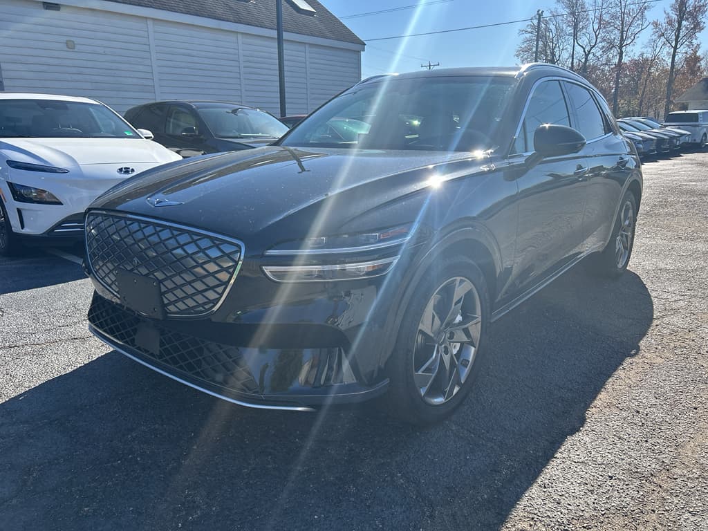 2024 Genesis Electrified GV70 view 1