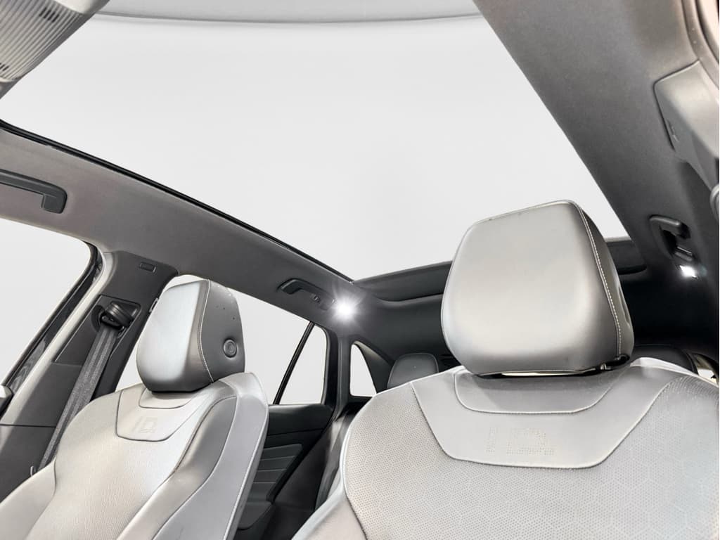 2023 Volkswagen ID.4 view 25