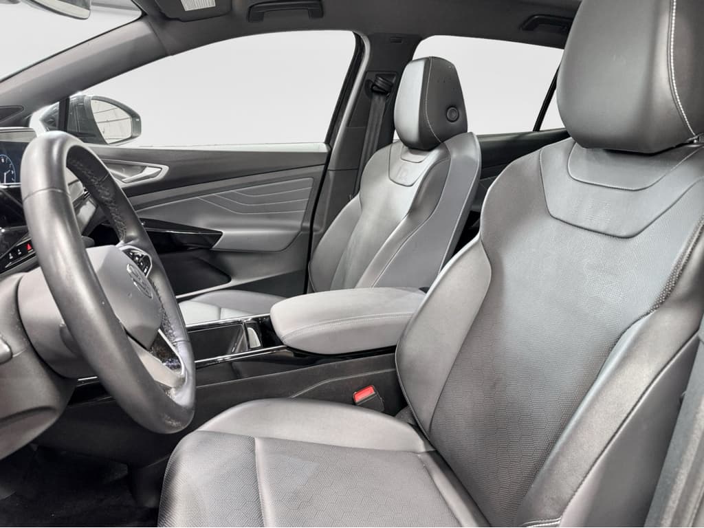 2023 Volkswagen ID.4 view 18
