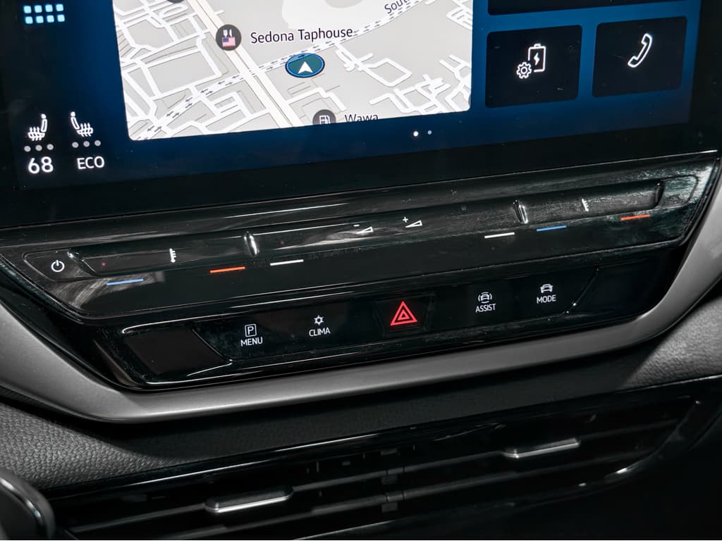 2023 Volkswagen ID.4 view 16