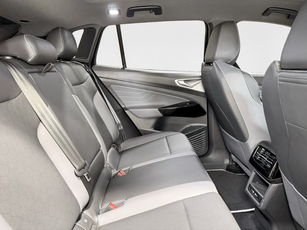 2023 Volkswagen ID.4 view 23