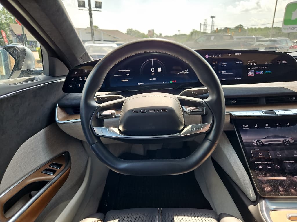 2022 Lucid Air view 15