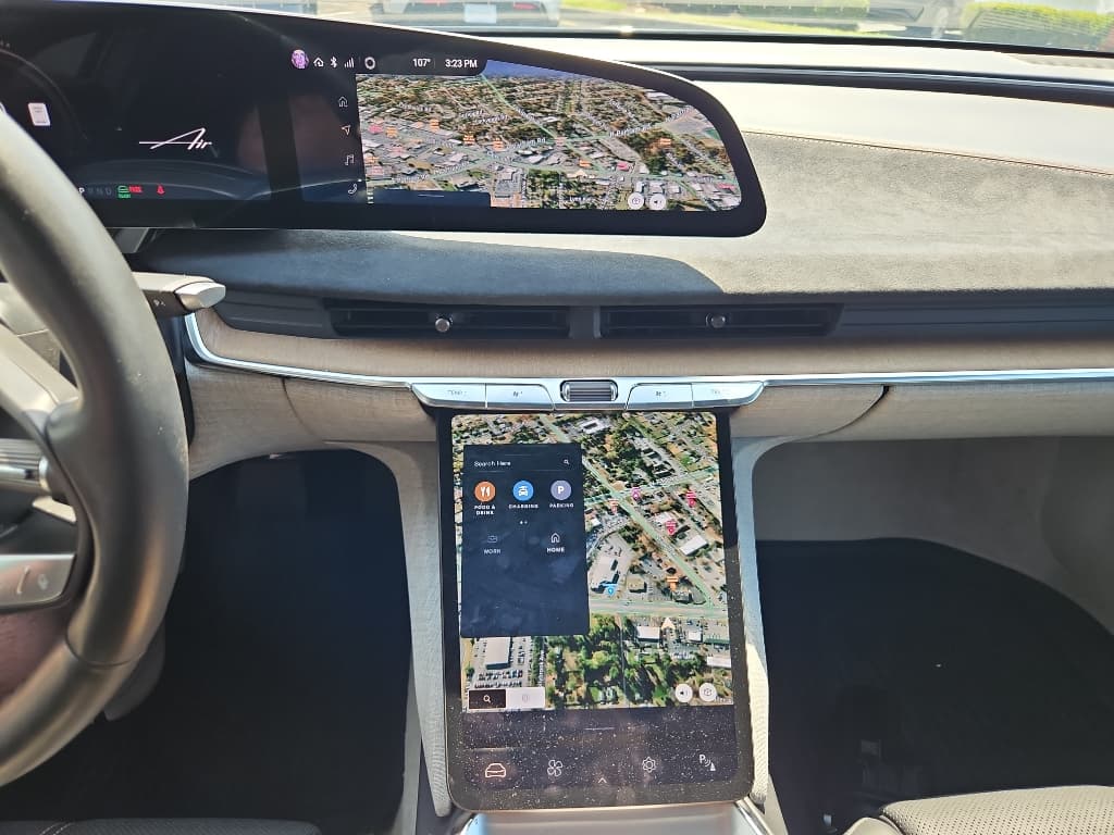 2022 Lucid Air view 13