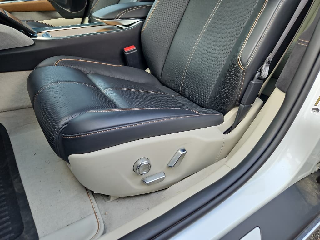 2022 Lucid Air view 5