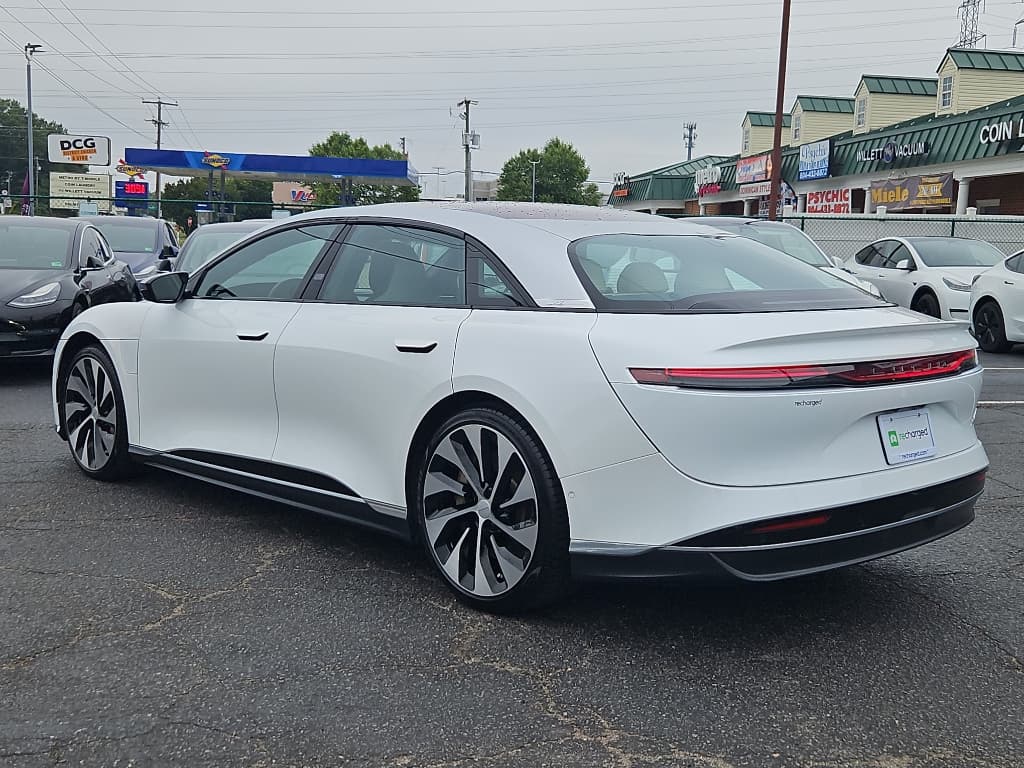 2022 Lucid Air view 2