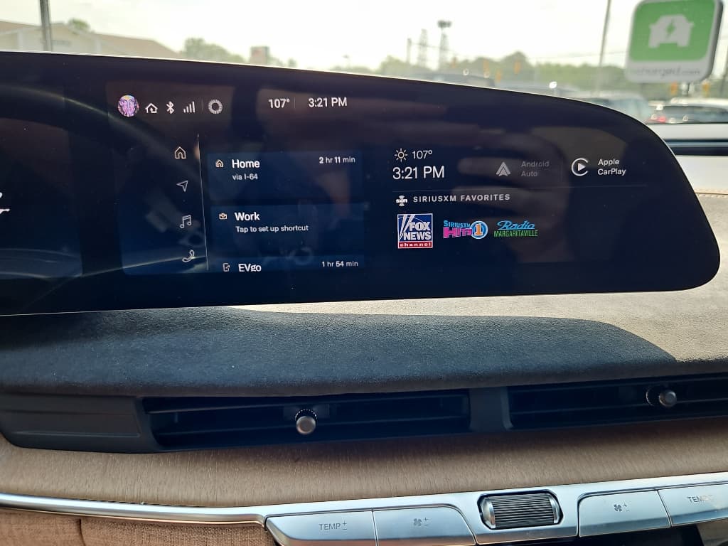 2022 Lucid Air view 22