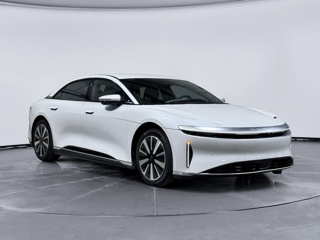 2024 Lucid Air view 4