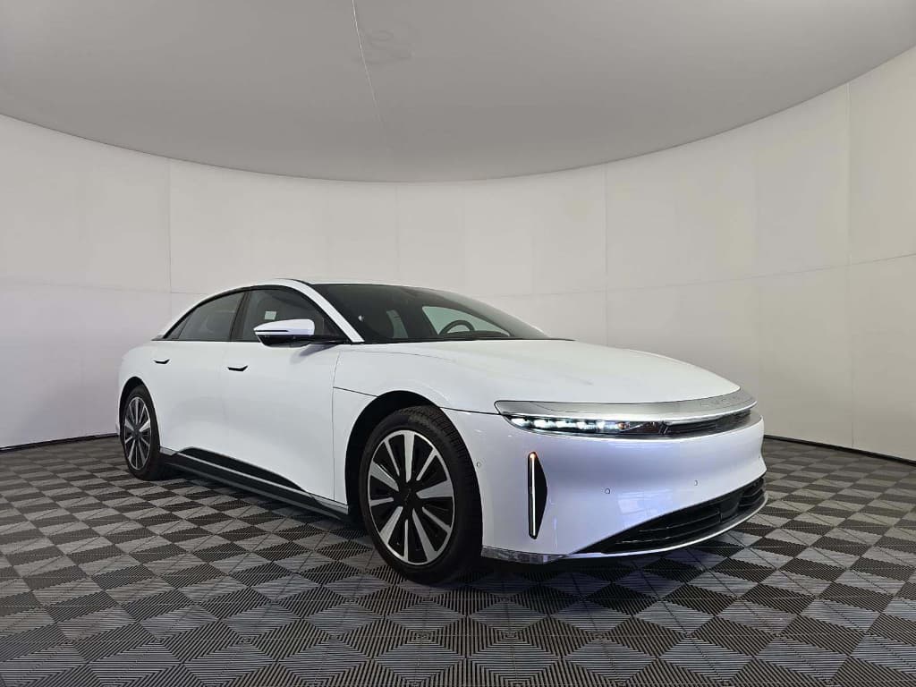 2024 Lucid Air view 2