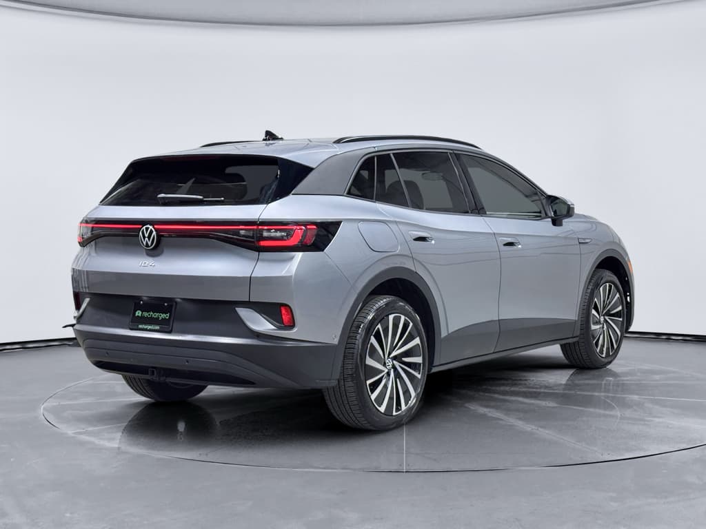 2025 Volkswagen ID.4 view 3