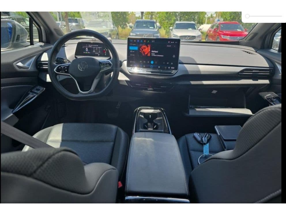 2024 Volkswagen ID.4 view 5