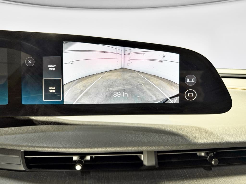 2023 Lucid Air view 14