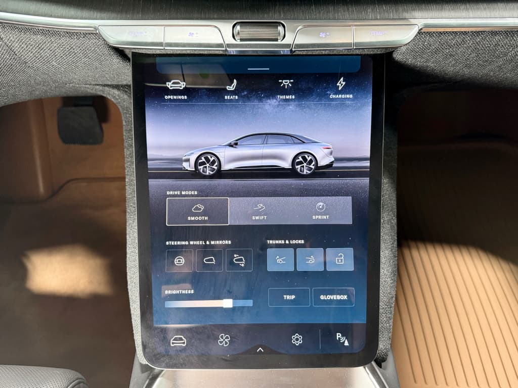 2023 Lucid Air view 15