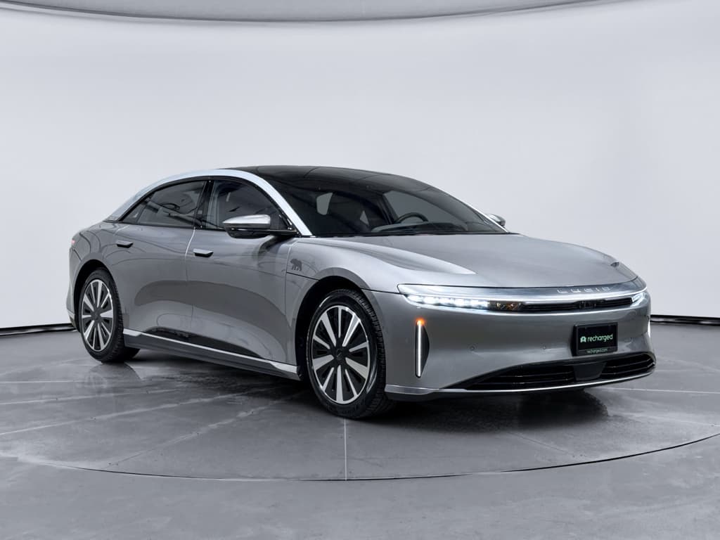 2023 Lucid Air view 4
