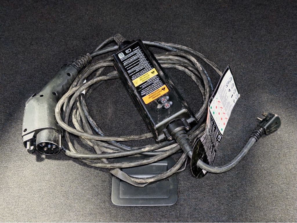 2023 Volkswagen ID.4 view 6