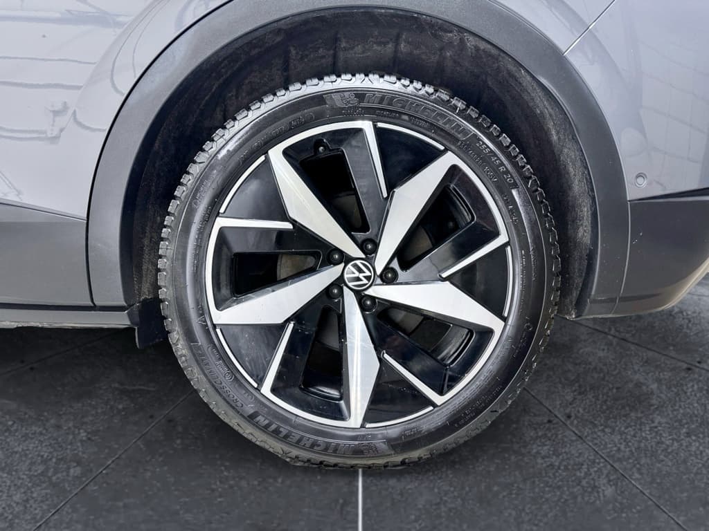 2023 Volkswagen ID.4 view 31